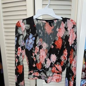 New Look Floral Crop Top Low Cut Neckline Women's Small